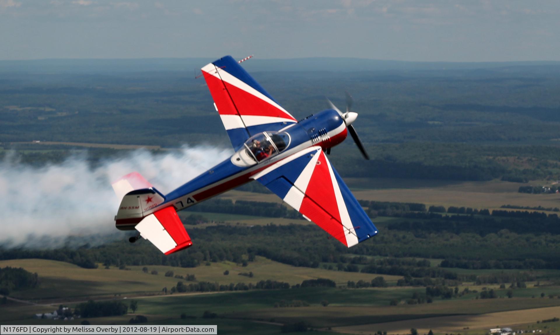 N176FD, Yakovlev YAK-55M C/N 930810, Bill Cowden 2012 show season
