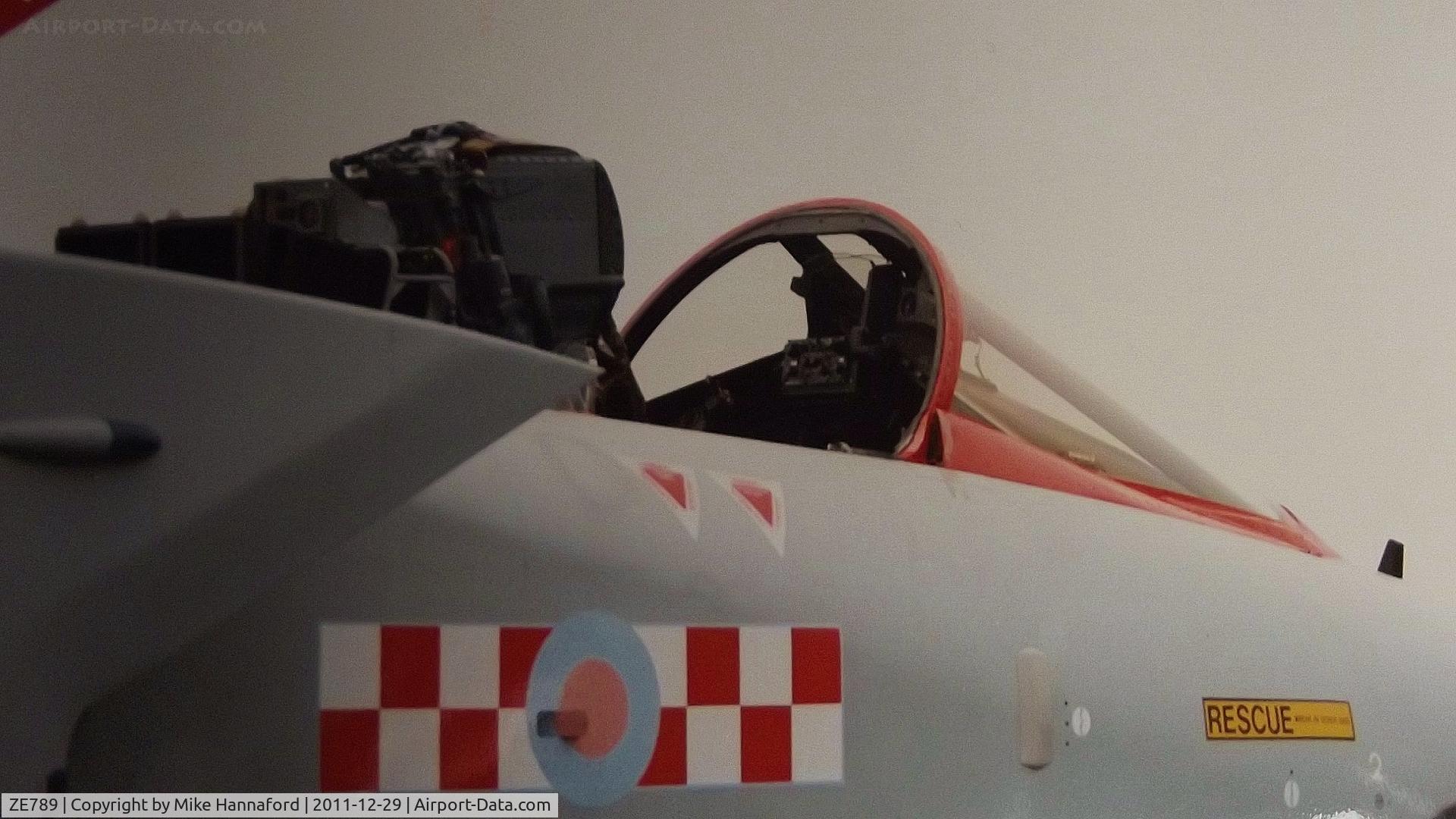 ZE789, 1988 Panavia Tornado F.3 C/N AS065/699/3316, ZE789