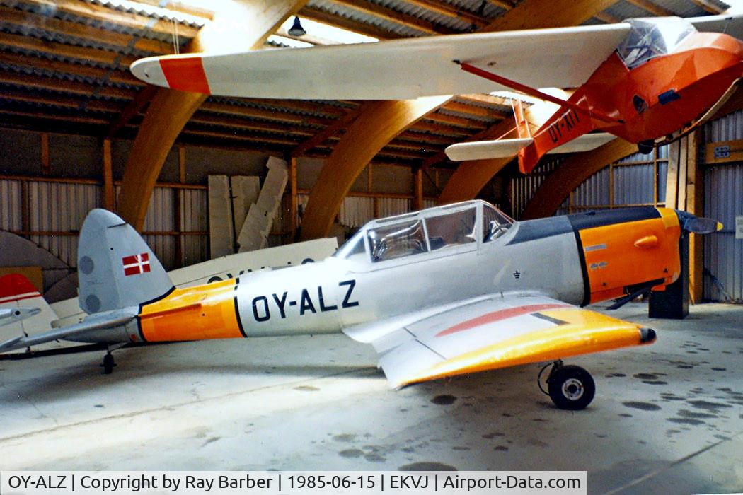 OY-ALZ, 1950 De Havilland DHC-1 Chipmunk 22 C/N C1/0067, DHC-1 Chipmunk 22 [C1/0067] Stauning~OY 15/06/1985