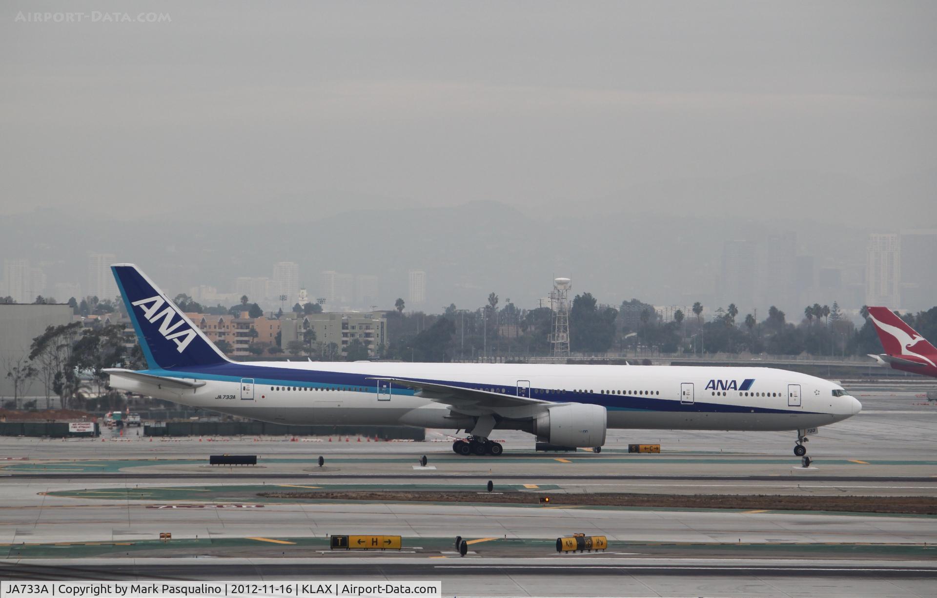 JA733A, 2005 Boeing 777-381/ER C/N 32648, Boeing 777-300ER