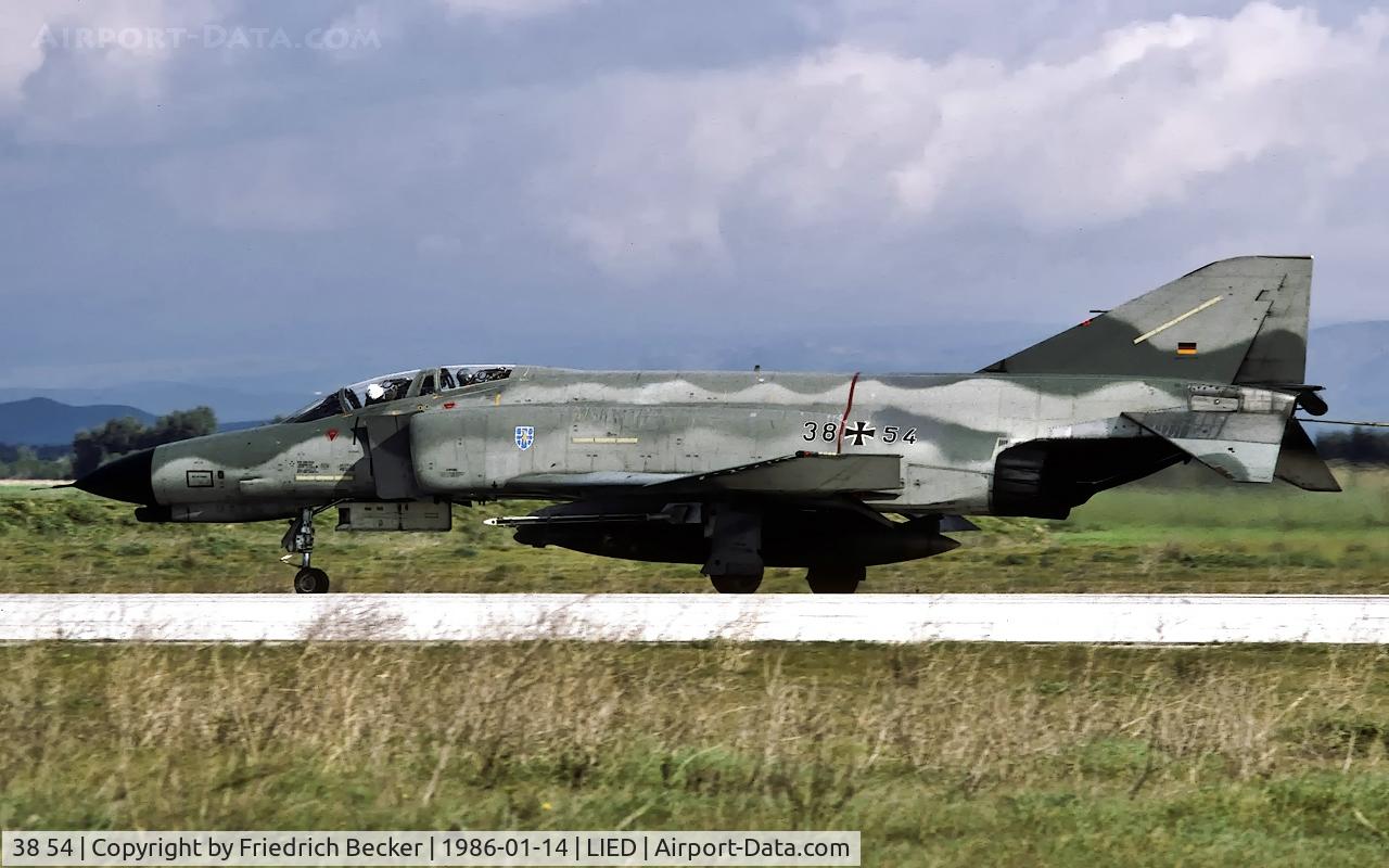 38 54, 1972 McDonnell Douglas F-4F Phantom II C/N 4761, decelerating after touchdown