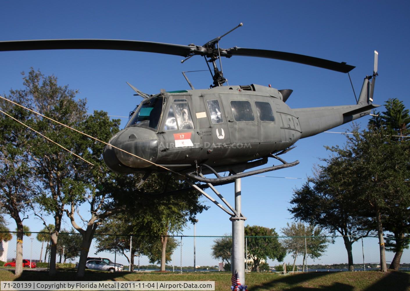 71-20139, 1971 Bell UH-1H Iroquois C/N 12963, UH-1 Cocoa FL veterans park