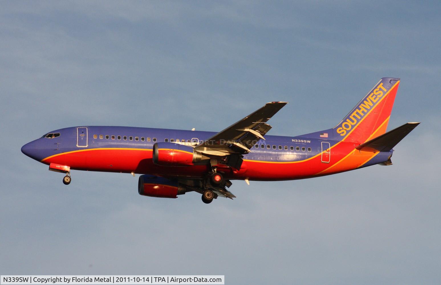 N339SW, 1988 Boeing 737-3H4 C/N 24090, Southwest 737