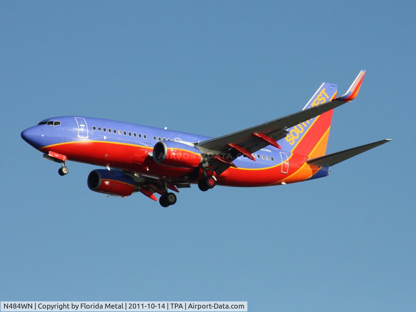 N484WN, 2004 Boeing 737-7H4 C/N 33841, Southwest 737