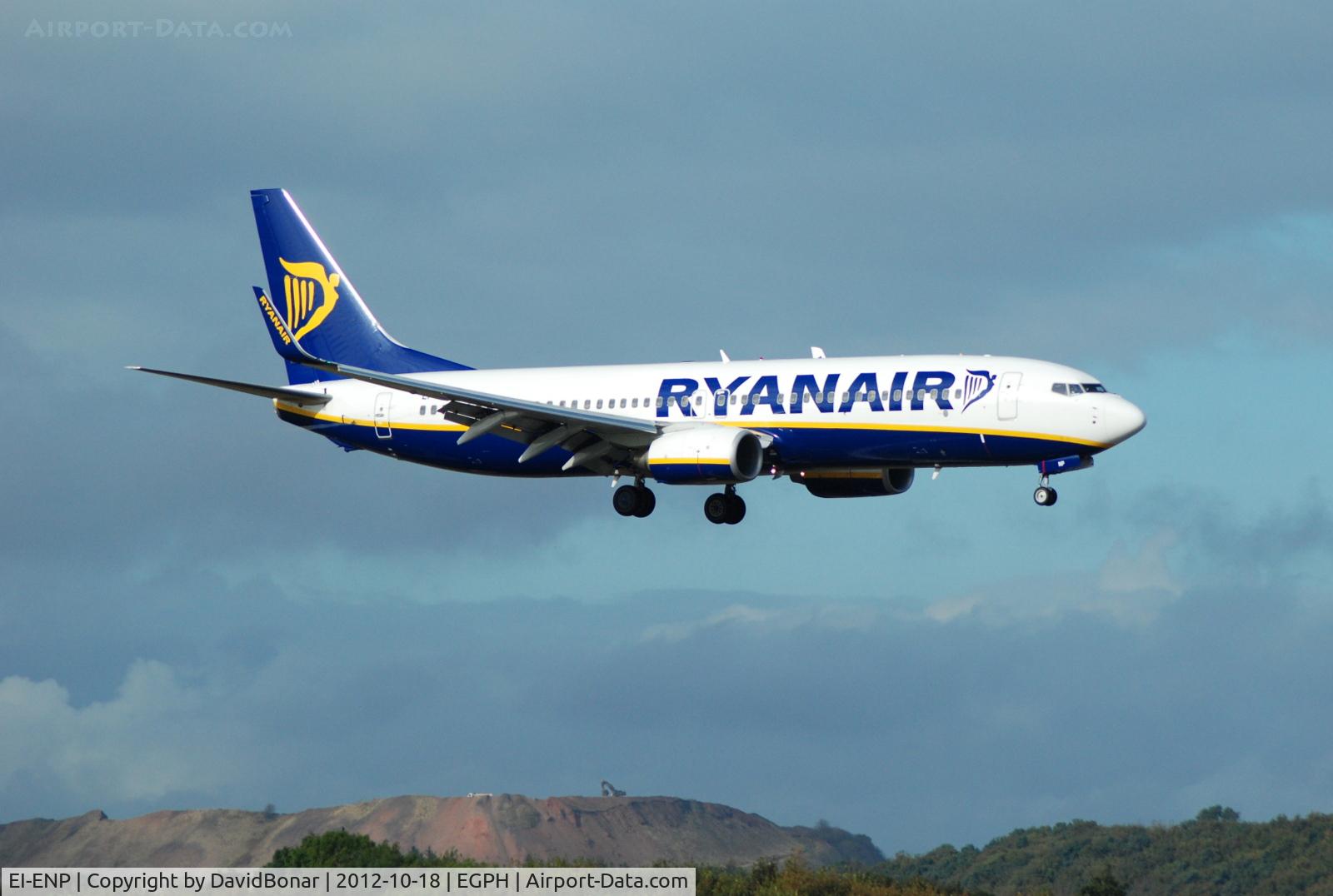 EI-ENP, 2010 Boeing 737-8AS C/N 40304, Gently easing over the '06 threshold at Edinburgh