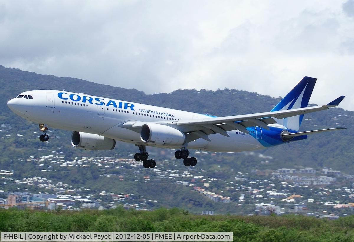 F-HBIL, 2000 Airbus A330-243 C/N 320, On final for rwy 14