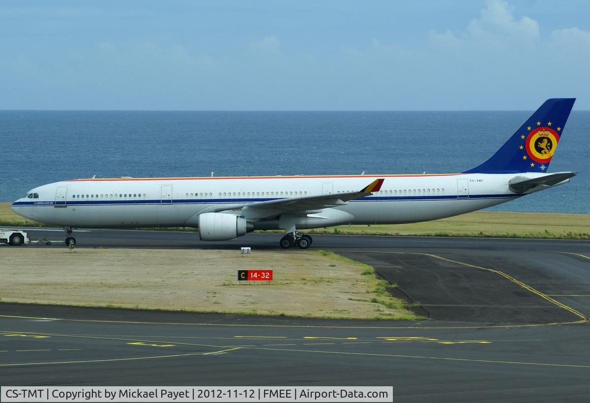 CS-TMT, 2009 Airbus A330-223 C/N 441, Towed to the air base 181