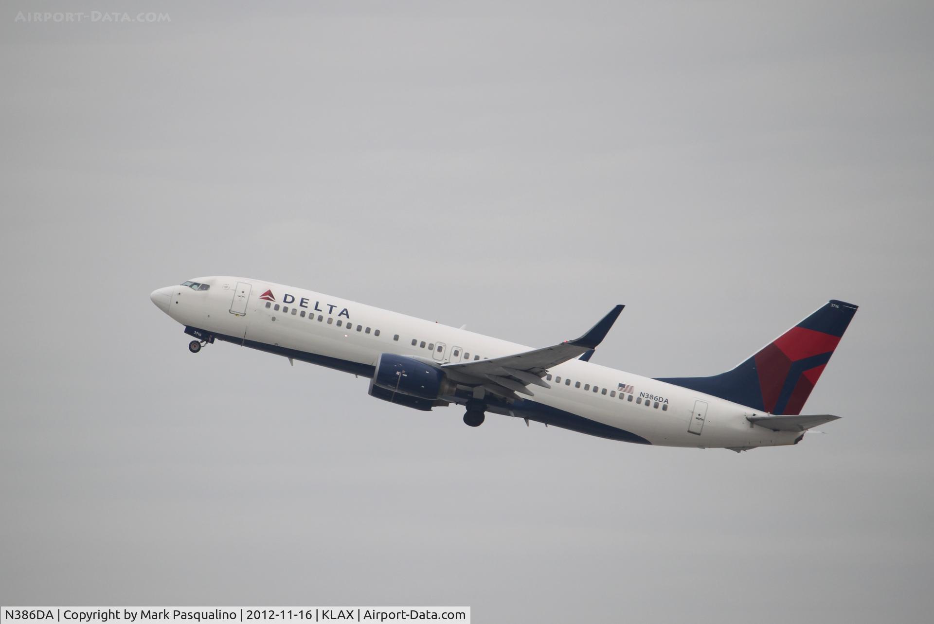 N386DA, 1999 Boeing 737-832 C/N 30373, Boeing 737-800