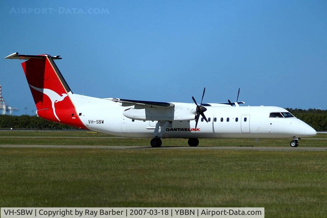 VH-SBW, 2004 De Havilland Canada DHC-8-315Q Dash 8 C/N 599, DHC-8Q-315 [599] (QANTASlink) Brisbane Int~VH 18/03/2007