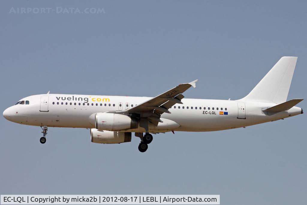 EC-LQL, 2002 Airbus A320-232 C/N 1749, Landing