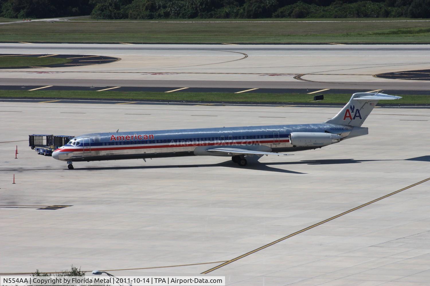 N554AA, 1991 McDonnell Douglas MD-82 (DC-9-82) C/N 53084, American MD-82