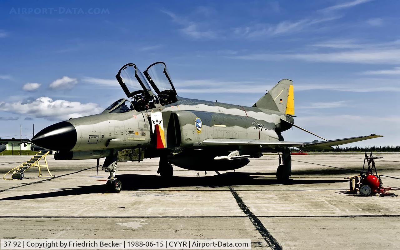 37 92, 1972 McDonnell Douglas F-4F Phantom II C/N 4581, flightline at CFB Goose Bay