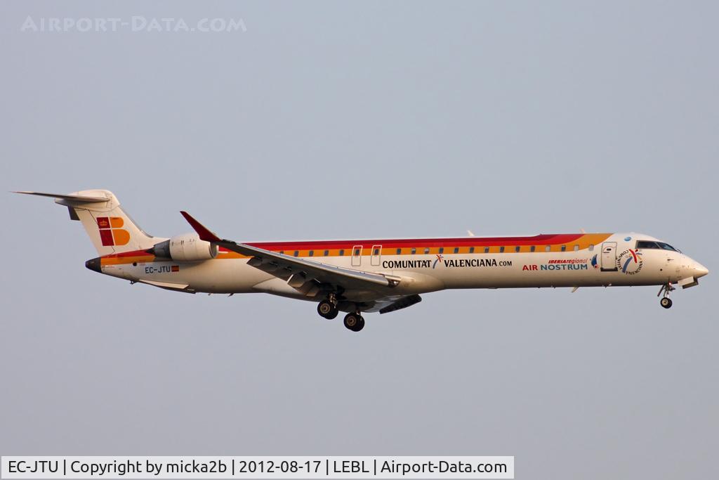 EC-JTU, 2006 Bombardier CRJ-900 (CL-600-2D24) C/N 15079, Landing