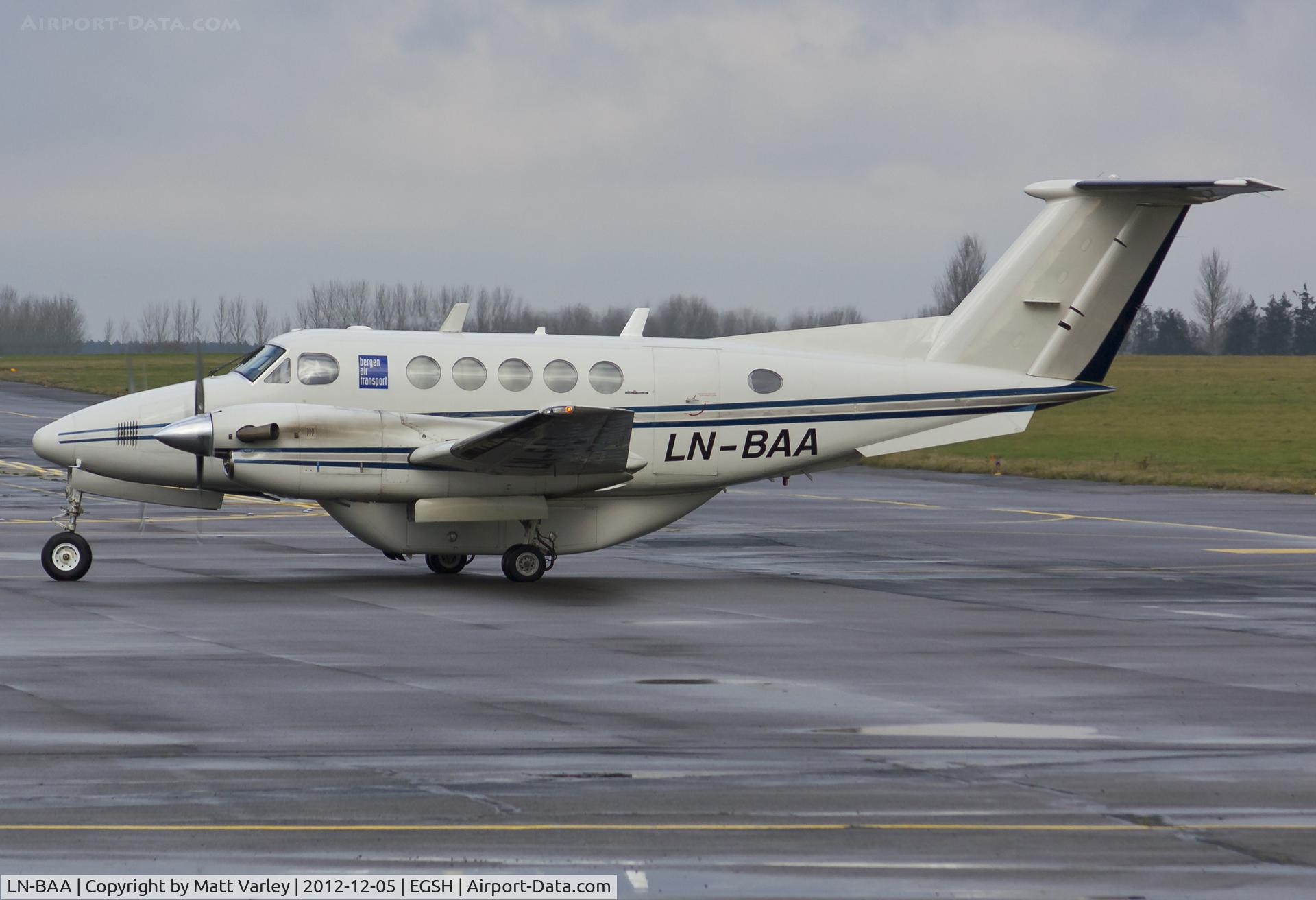 LN-BAA, 1989 Beech B200 King Air King Air C/N BB-1327, Arriving at SaxonAir.