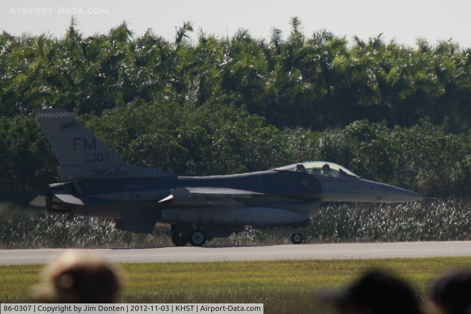 86-0307, 1986 General Dynamics F-16C Fighting Falcon C/N 5C-413, The Fighting Makos of the 482d Fighter Wing from Homestead Air Reserve Base land during the opening ceremony of Wings over Homestead