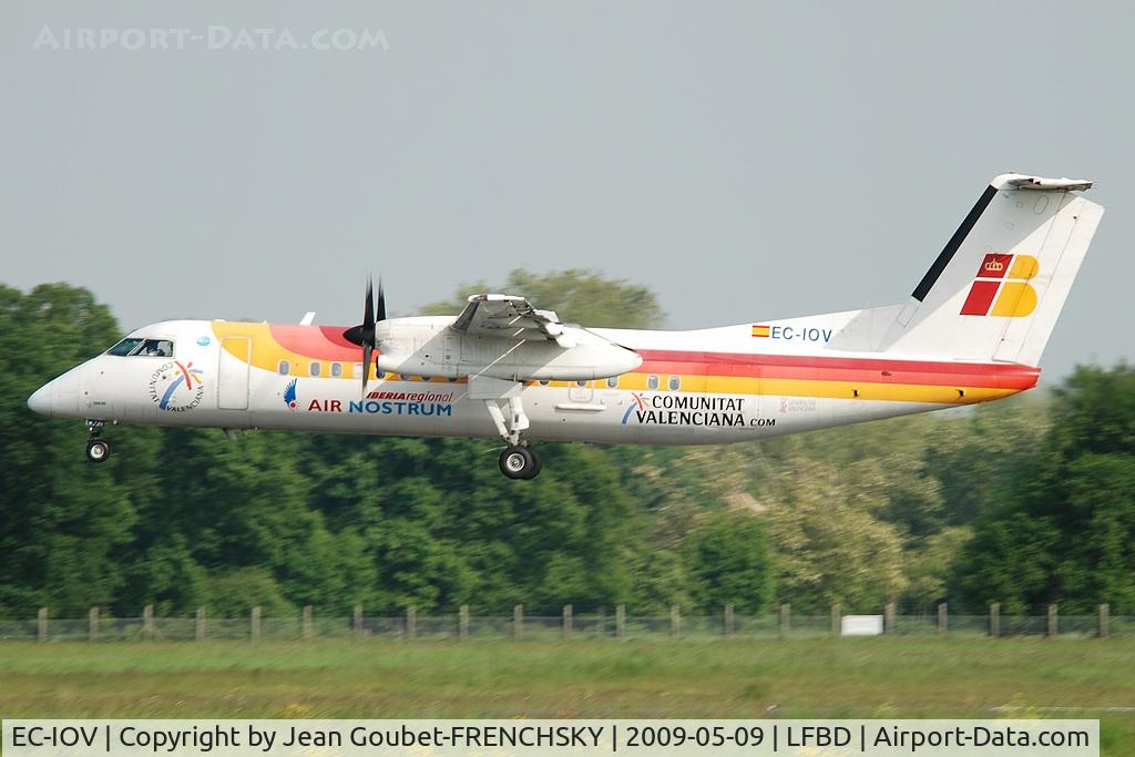 EC-IOV, 2001 De Havilland Canada DHC-8-315 Dash 8 C/N 581, Air Nostrum landing runway 05 from Madrid