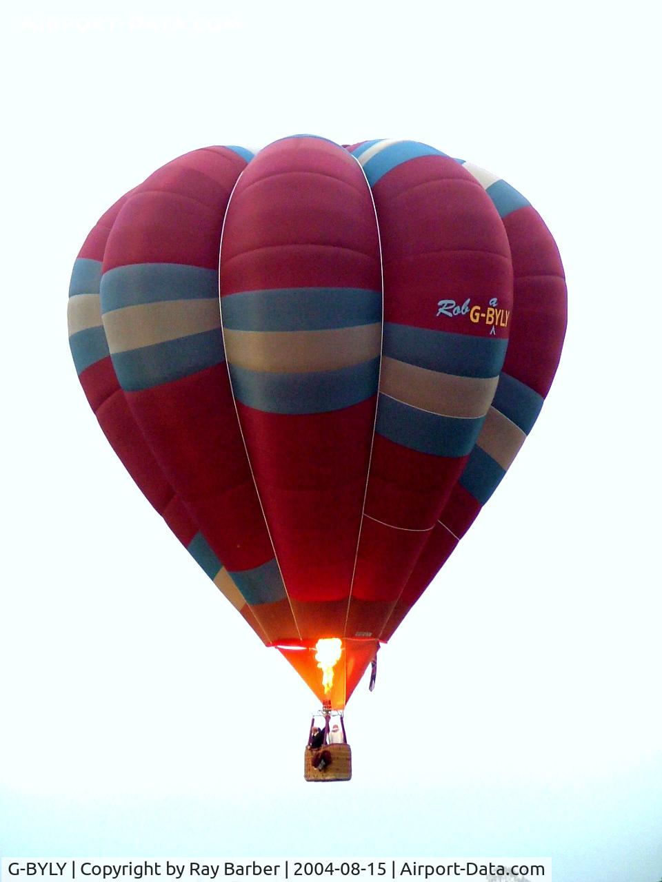 G-BYLY, 1995 Cameron Balloons V-77 C/N 3375, Cameron V-77 HAFB [3375] Ashton Court~ G 15/08/2004