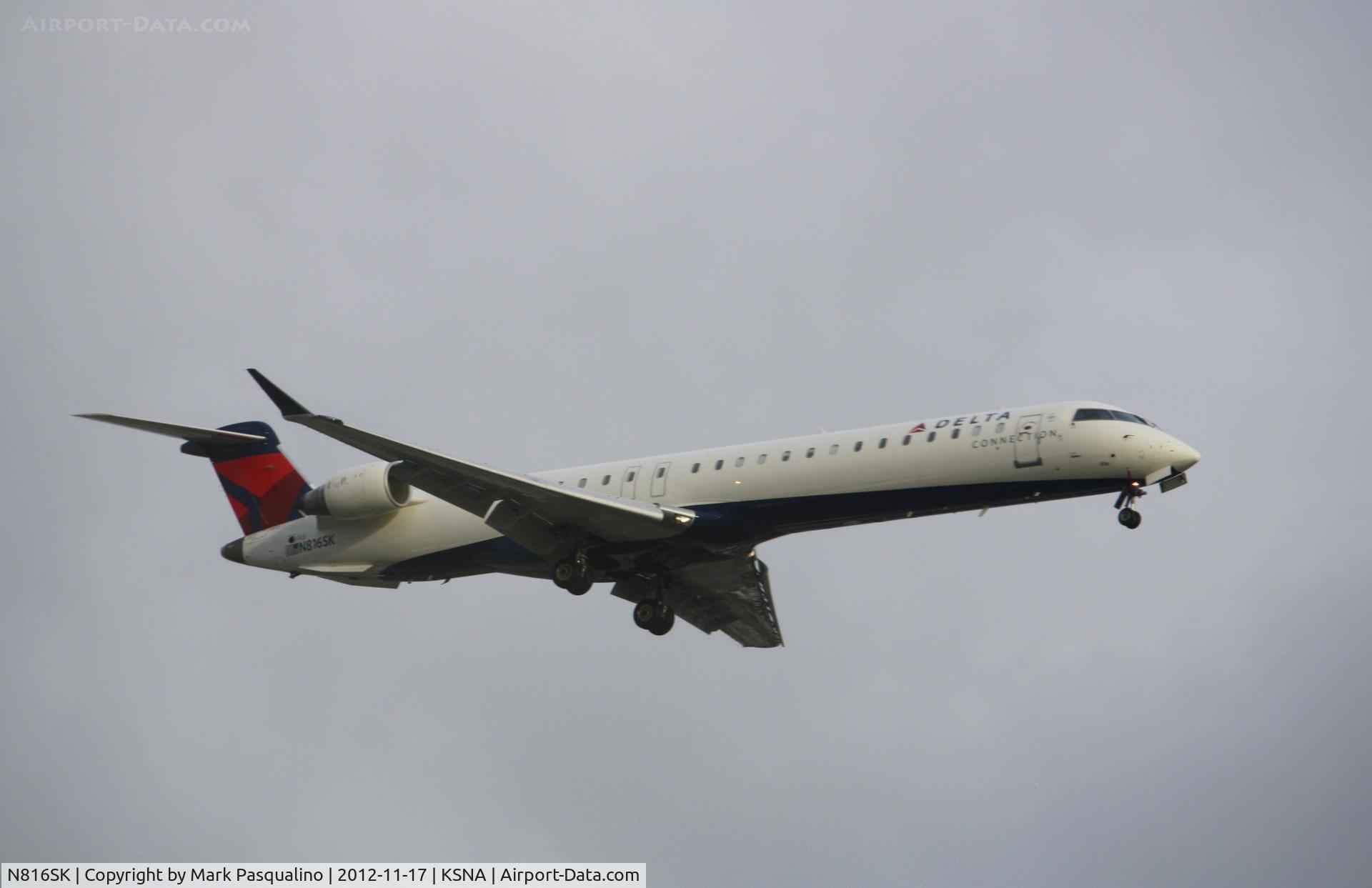 N816SK, 2006 Bombardier CRJ-900ER (CL-600-2D24) C/N 15105, CL600-2D24