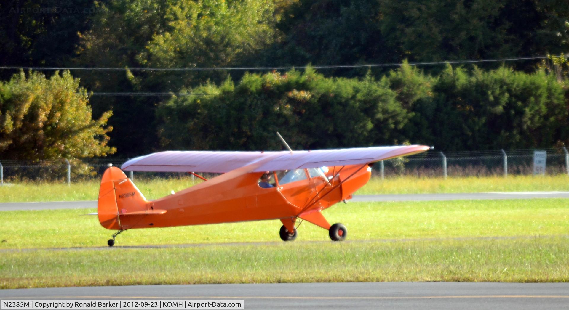 N2385M, 1946 Piper PA-12 Super Cruiser C/N 12-1627, Taxi Orange