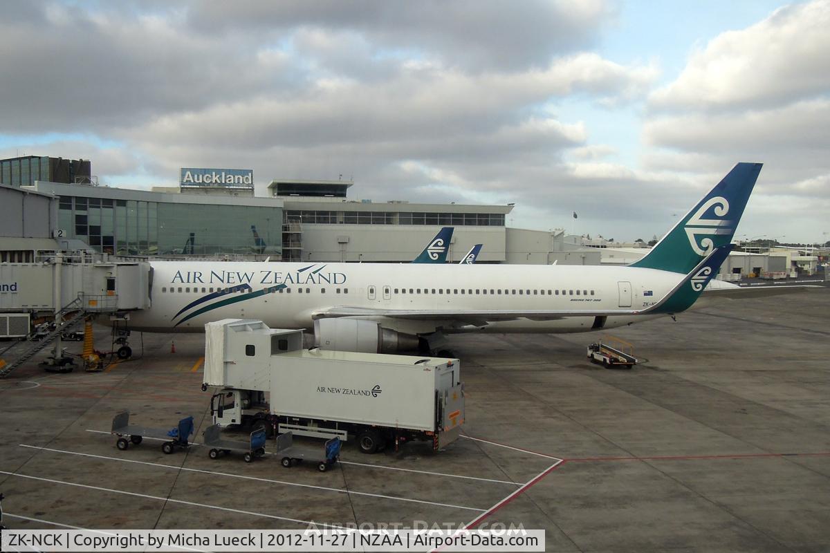 ZK-NCK, 1997 Boeing 767-319/ER C/N 26971, At Auckland