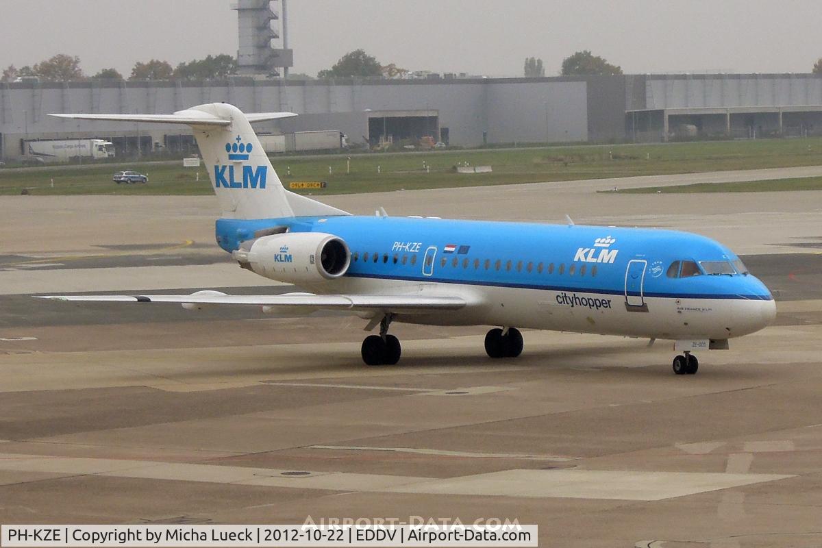 PH-KZE, 1996 Fokker 70 (F-28-0070) C/N 11576, At Hanover
