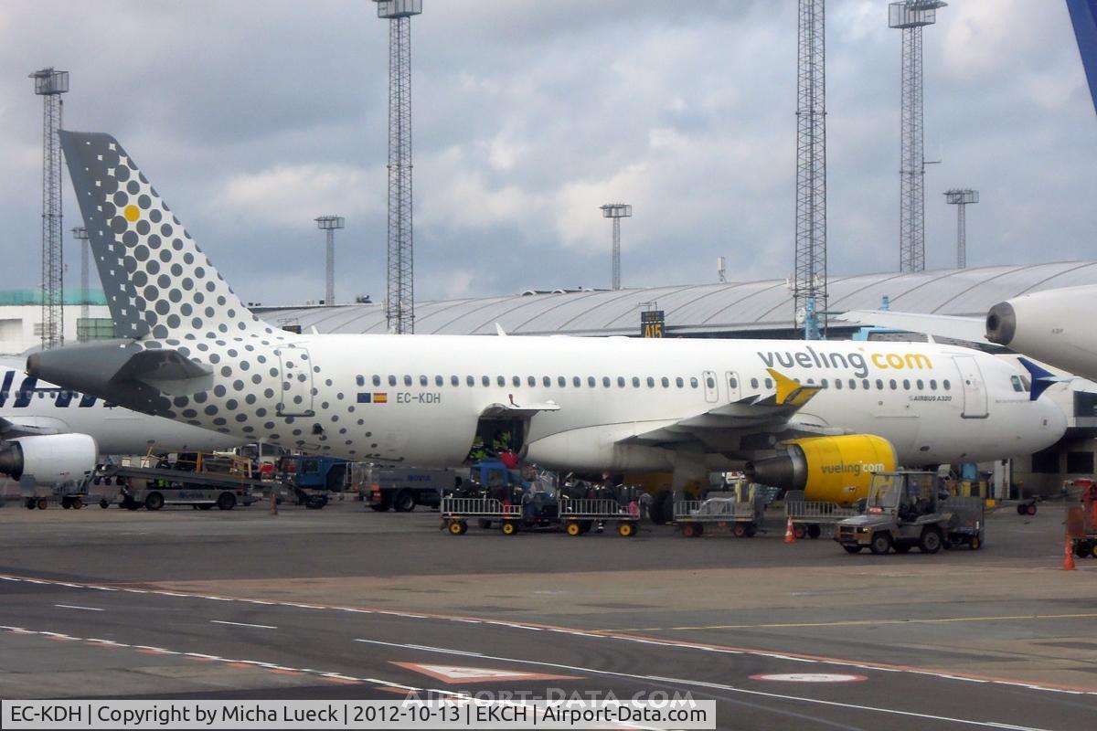 EC-KDH, 2007 Airbus A320-214 C/N 3083, At Copenhagen