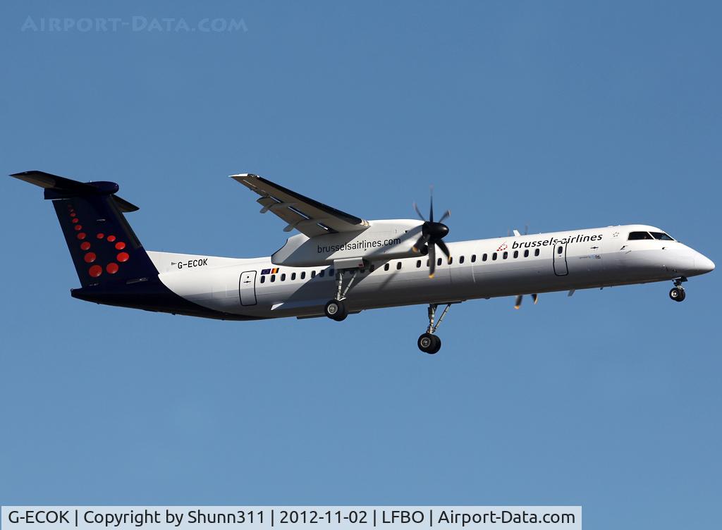 G-ECOK, 2008 Bombardier DHC-8-402Q Dash 8 C/N 4230, Landing rwy 14R