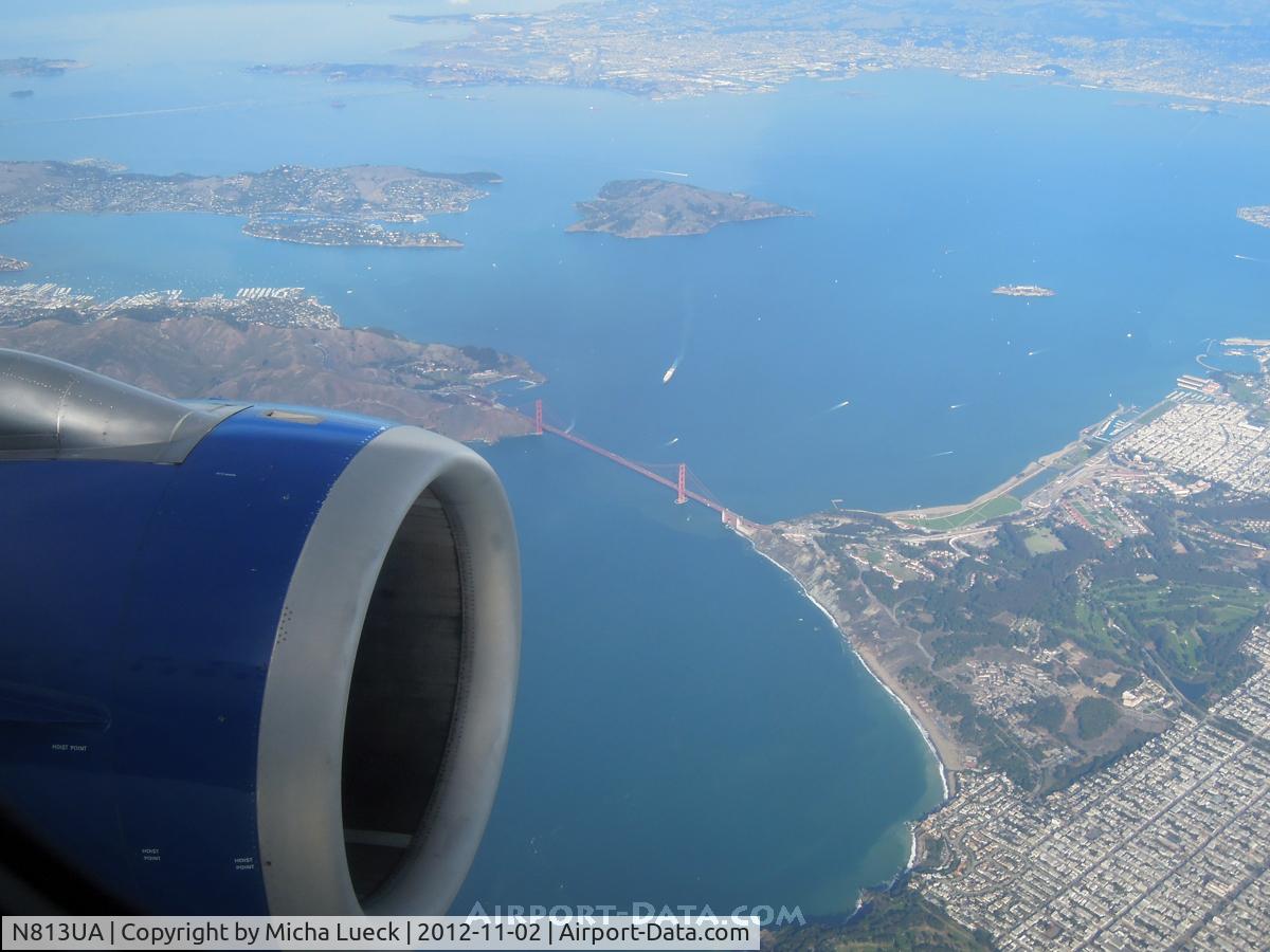N813UA, 1998 Airbus A319-131 C/N 858, Golden Gate Bridge (PDX-SFO)