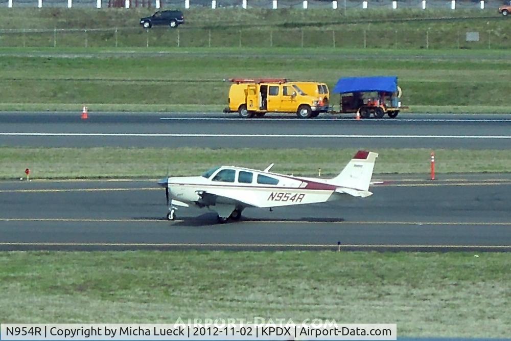 N954R, 1981 Beech F33A Bonanza C/N CE-954, At Portland, OR