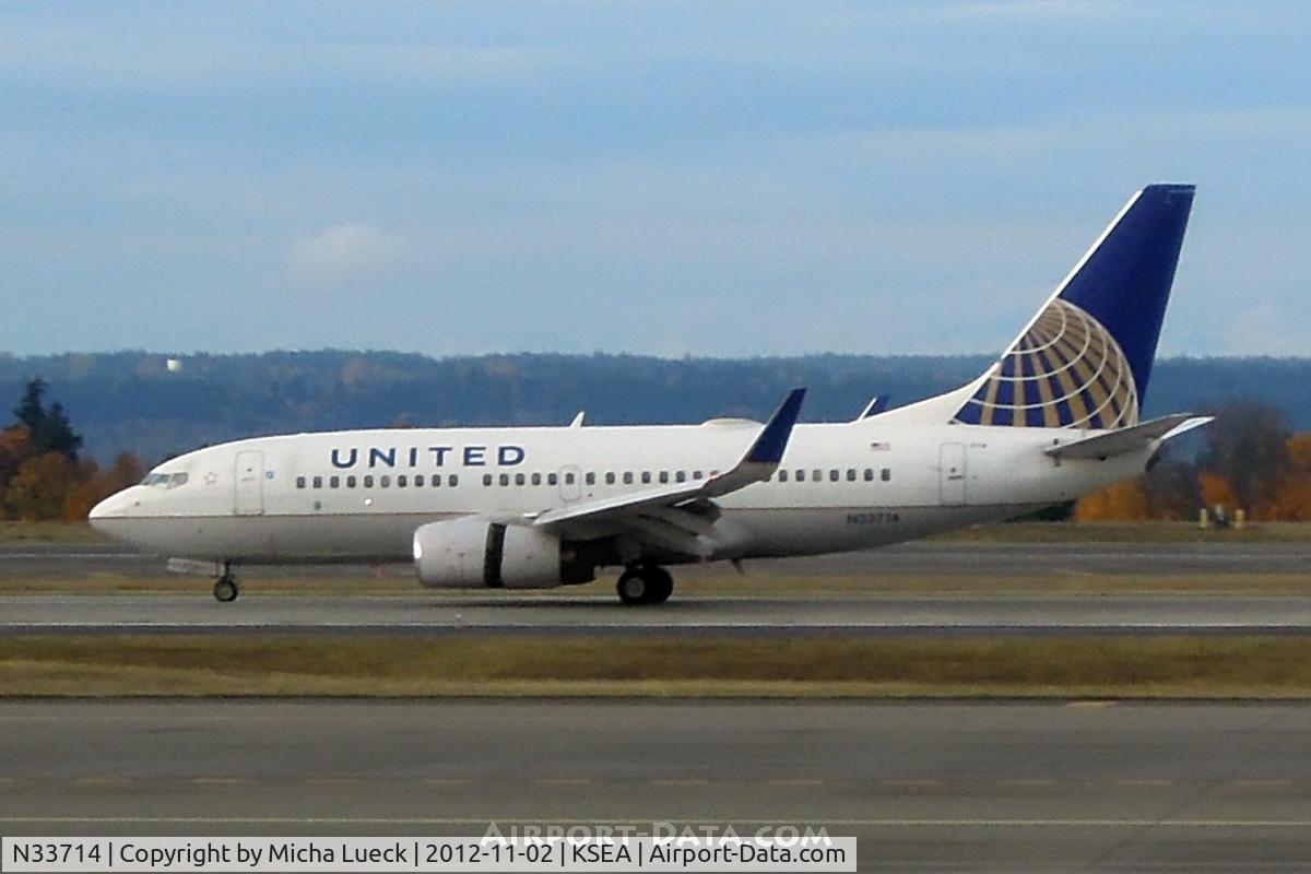 N33714, 1998 Boeing 737-724 C/N 28785, At Seattle