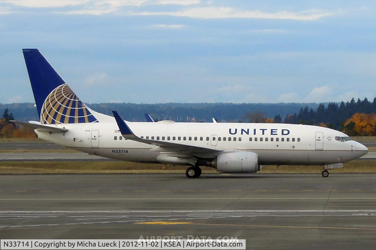 N33714, 1998 Boeing 737-724 C/N 28785, At Seattle