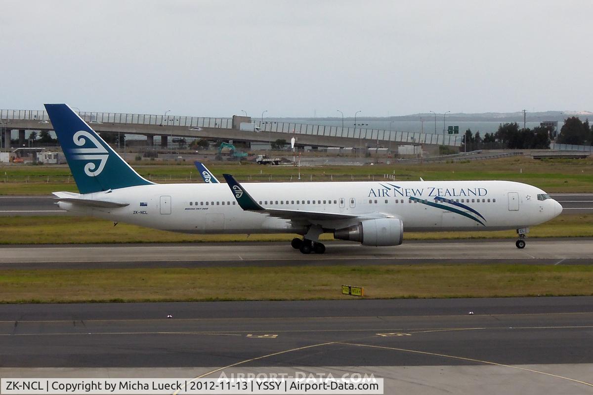 ZK-NCL, 1997 Boeing 767-319/ER C/N 28745, At Sydney