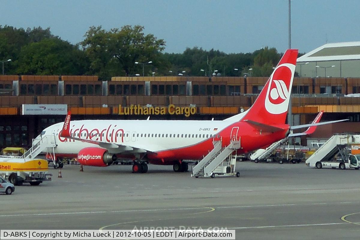 D-ABKS, 2011 Boeing 737-86J C/N 36880, At Tegel