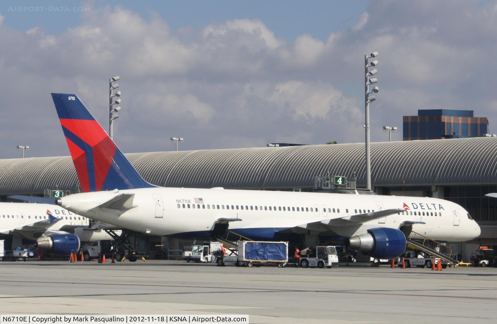 N6710E, 2000 Boeing 757-232 C/N 30482, Boeing 757-200