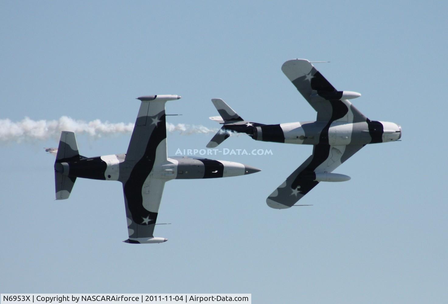 N6953X, PZL-Mielec Lim-6 (MiG-17) C/N 1J0511, Heavy Metal Jet Team Cocoa Beach