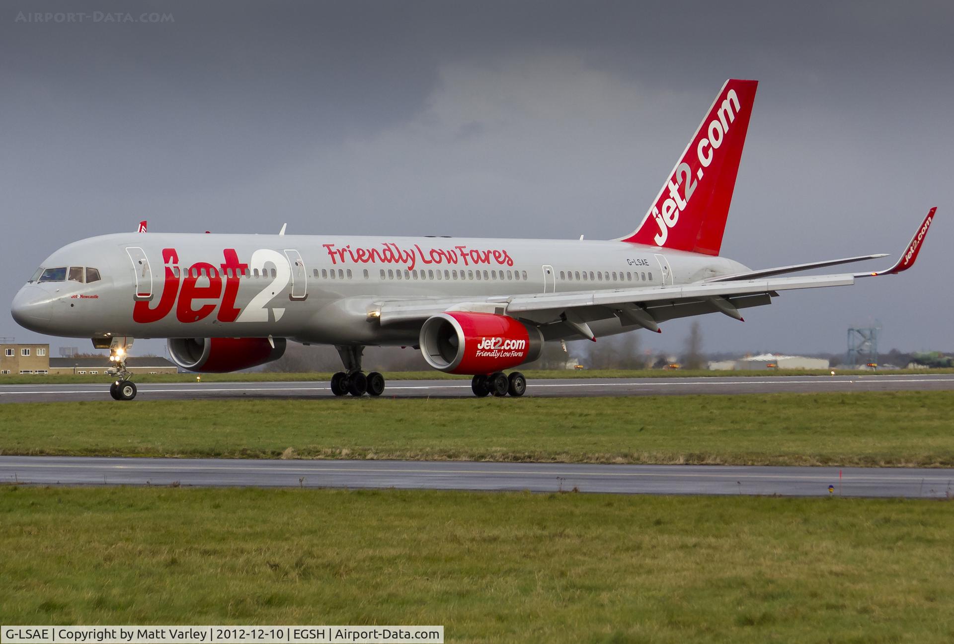 G-LSAE, 1988 Boeing 757-27B C/N 24135, Arriving at EGSH for spray by Air Livery.