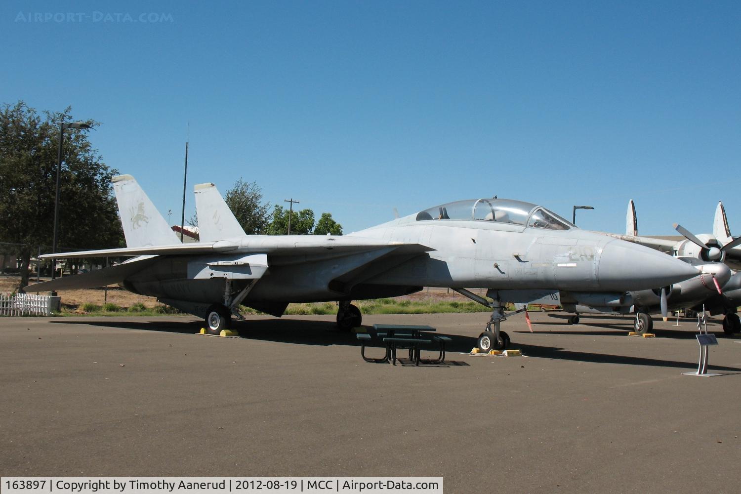 163897, Grumman F-14D Tomcat C/N 607/D-12, Grumman F-14D-165-GR, c/n: 163897
