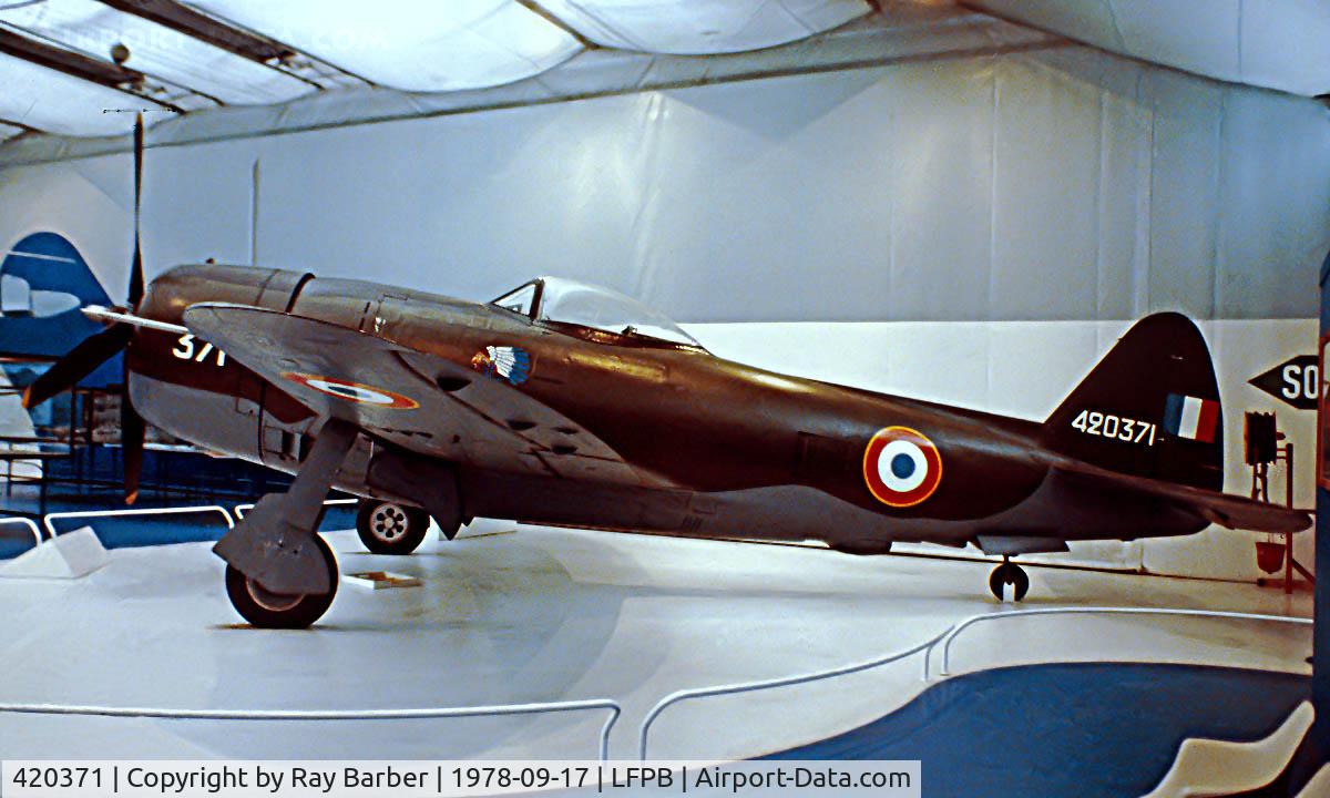420371, 1942 Republic P-47D Thunderbolt C/N Not found 44-20371, Republic P-47D Thunderbolt [Unknown] Paris-Le Bourget~F 17/09/1978. Image taken from a slide.