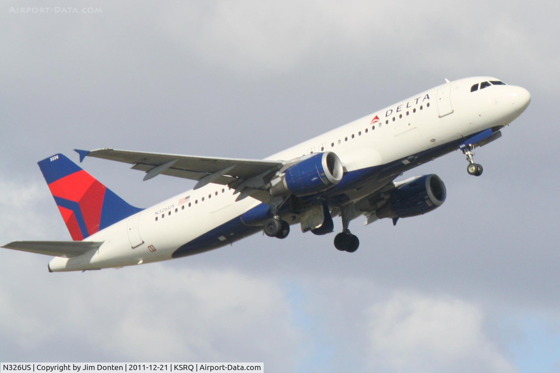 N326US, 1992 Airbus A320-211 C/N 282, Delta Flight 1146 (N326US) departs Runway 14 at Sarasota-Bradenton International Airport enroute to Detroit Metropolitan Wayne County Airport