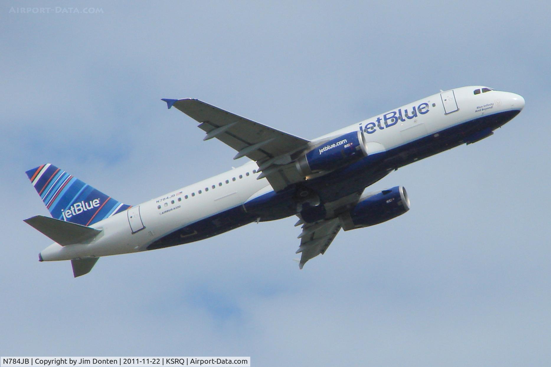 N784JB, 2010 Airbus A320-232 C/N 4578, Jet Blue Airbus A320 (N784JB) departs Runway 14 at Sarasota-Bradenton International Airport