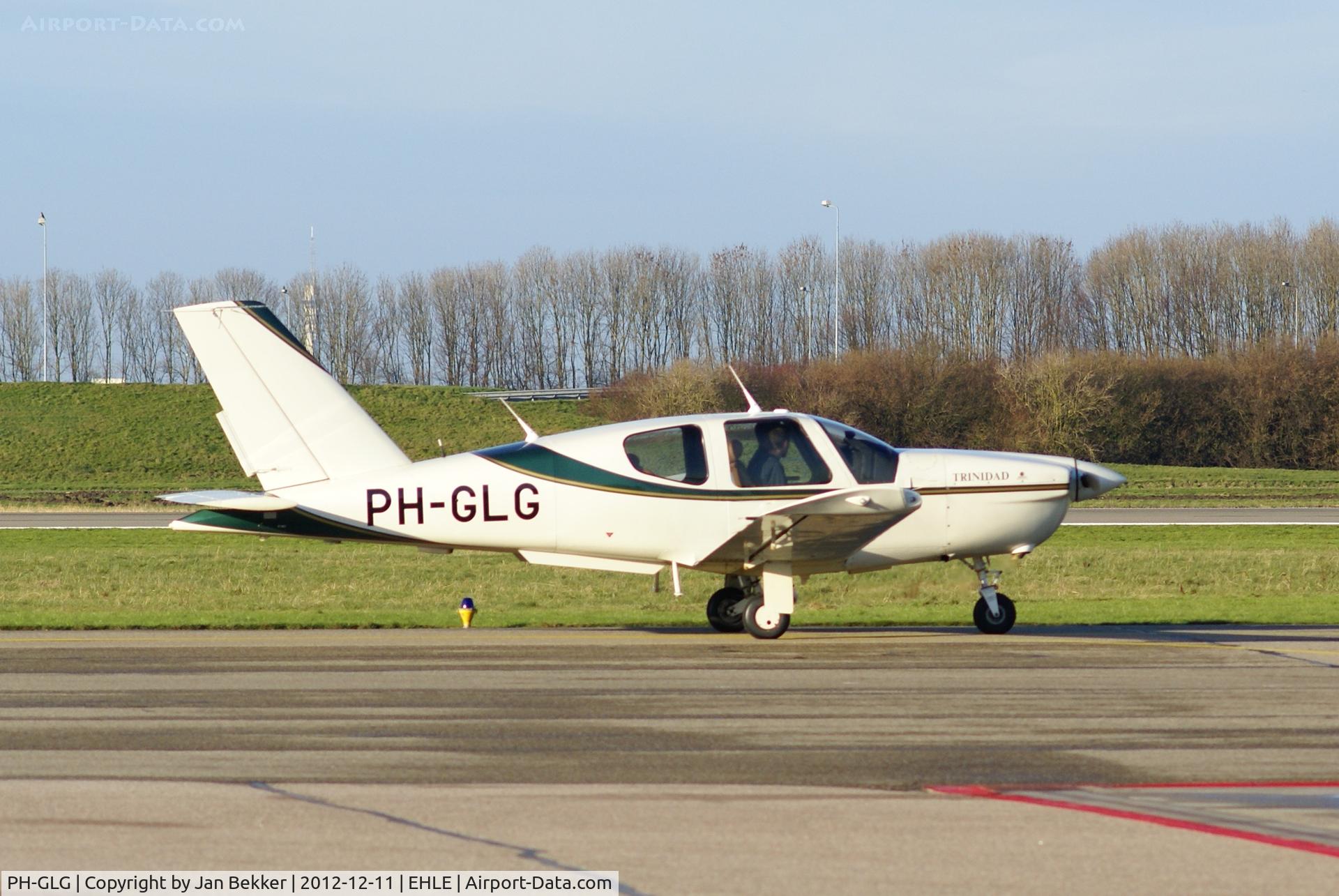 PH-GLG, Socata TB-20 GA C/N 1907, Lelystad Airport
