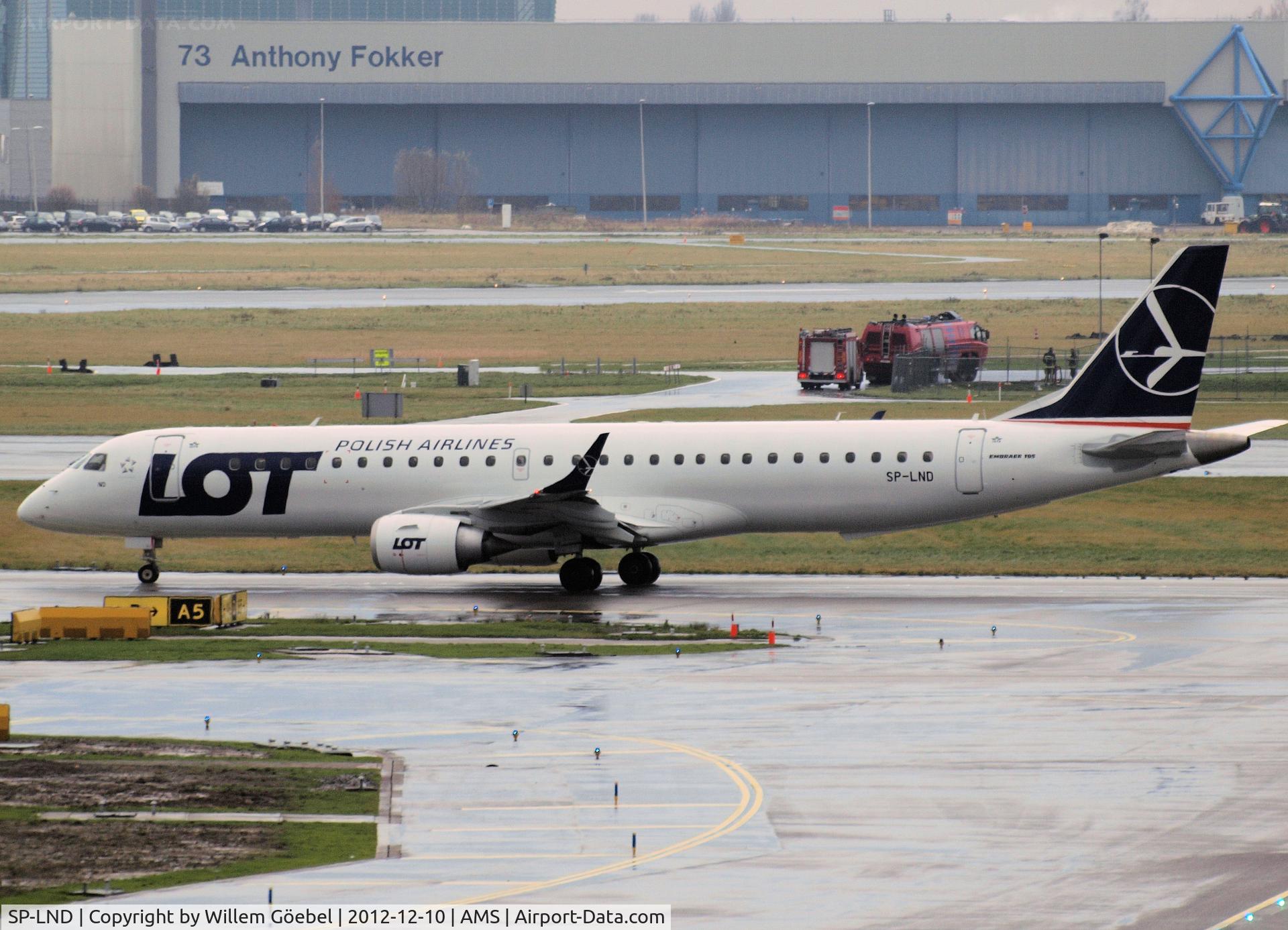 SP-LND, 2012 Embraer 195LR (ERJ-190-200LR) C/N 19000516, Taxi to runway 09 of Schiphol Airport