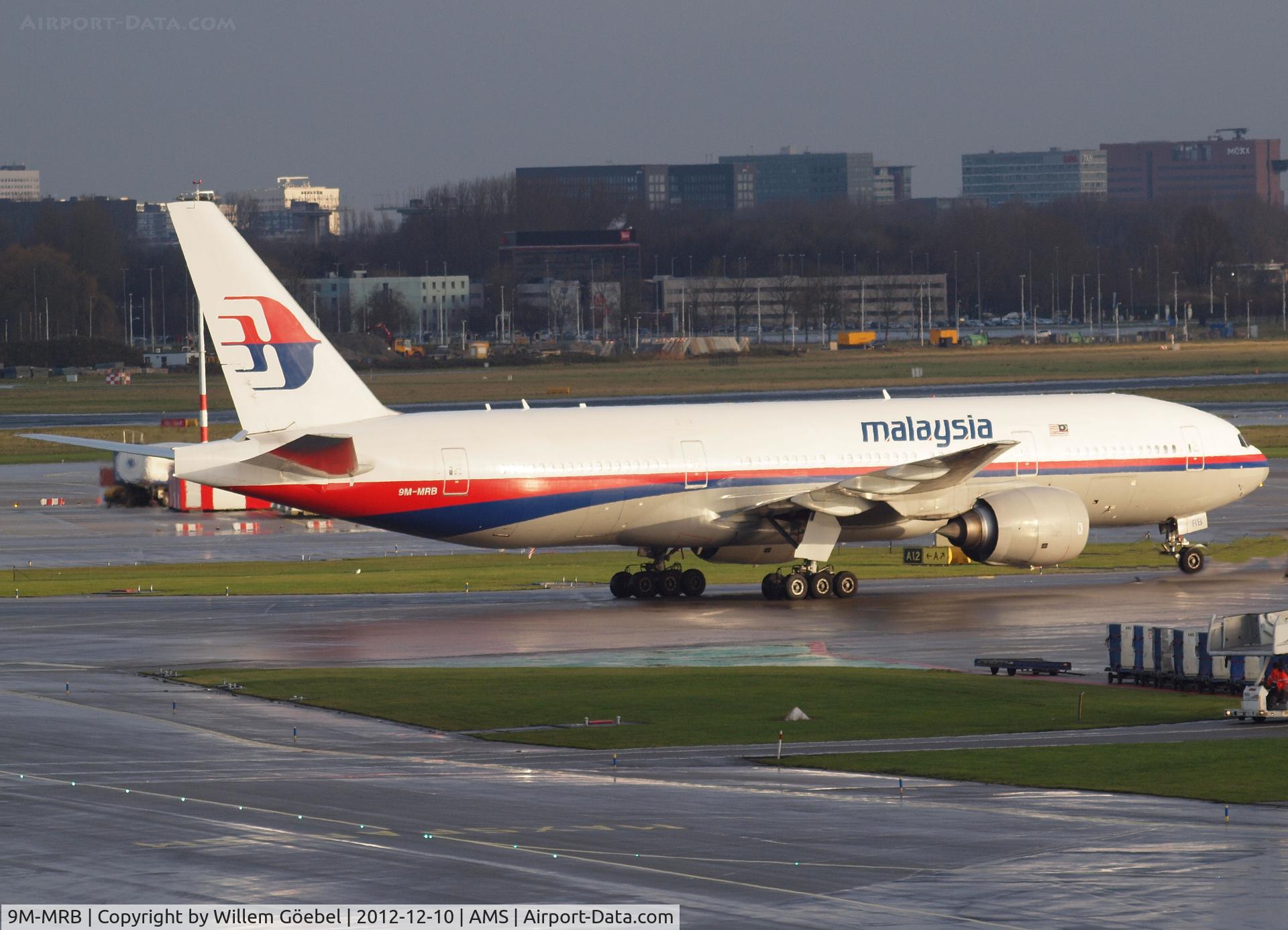 9M-MRB, 1997 Boeing 777-2H6/ER C/N 28409, Taxi to the gate of Schiphol Airport