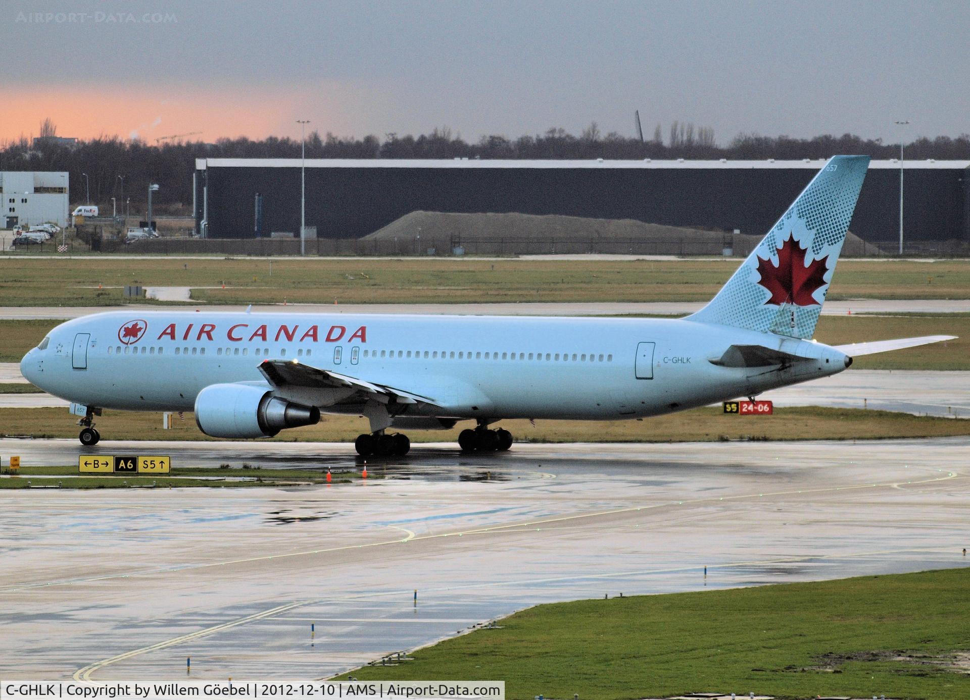 C-GHLK, 1992 Boeing 767-35H C/N 26388, Taxi to runway 09 of Schiphol Airport