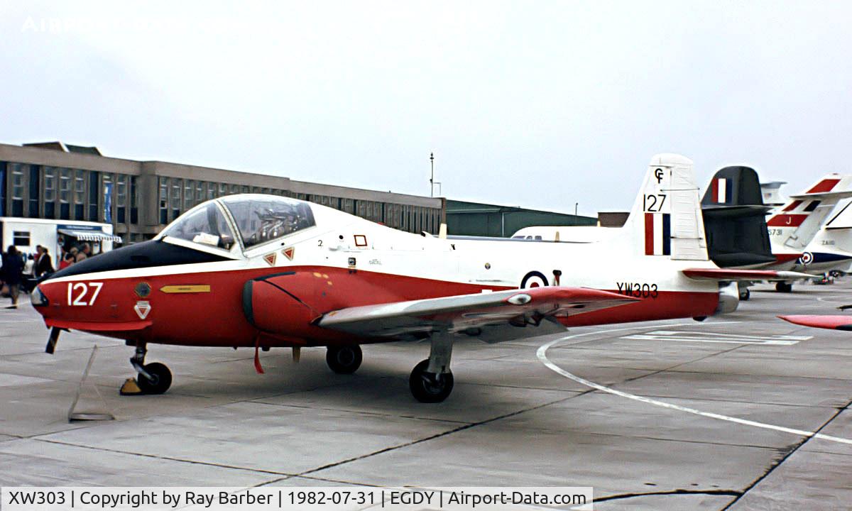 XW303, 1970 BAC 84 Jet Provost T.5A C/N EEP/JP/967, BAC Jet Provost T.5A [EEP/JP/967] RNAS Yeovilton~G 31/07/1982. Image taken from a slide.