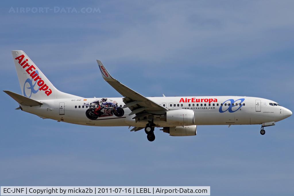 EC-JNF, 2006 Boeing 737-85P C/N 33977, Landing