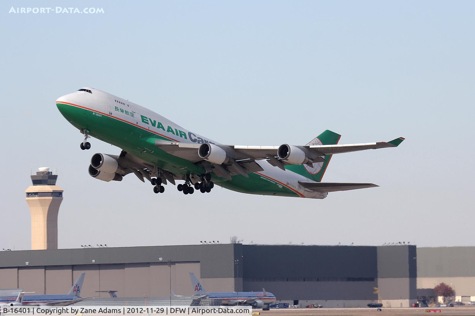 B-16401, 1992 Boeing 747-45EBD(SF) C/N 27062, EVA Air Cargo departing DFW Airport