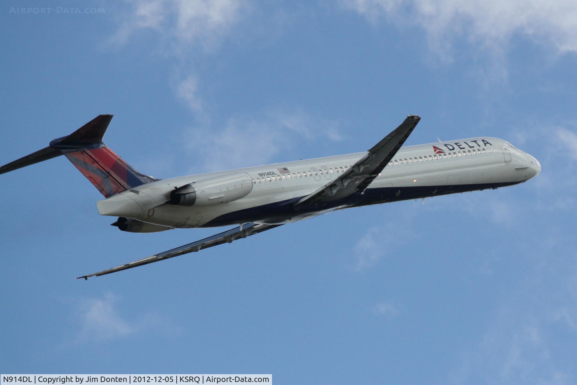 N914DL, 1988 McDonnell Douglas MD-88 C/N 49545, Delta Flight 2298 (N914DL) departs Sarasota-Bradenton International Airport enroute to Hartsfield-Jackson Atlanta International Airport