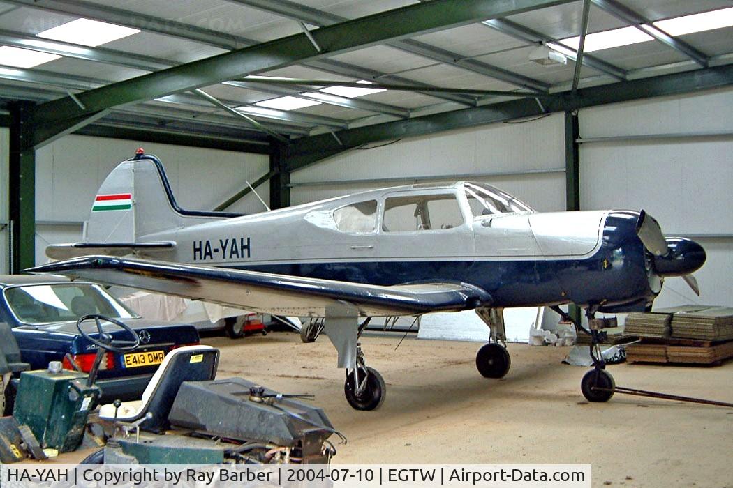 HA-YAH, Yakovlev Yak-18T C/N 18-33, Yakovlev Yak-18T [18-33] Oaksey Park~G 10/07/2004