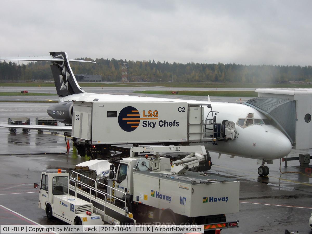 OH-BLP, 2000 Boeing 717-23S C/N 55064, Rain, rain, rain. Just arrived from ARN